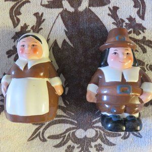 Thanksgiving Couple Brown Pilgrim Pair Vintage Salt & Pepper Shakers Publix 2002